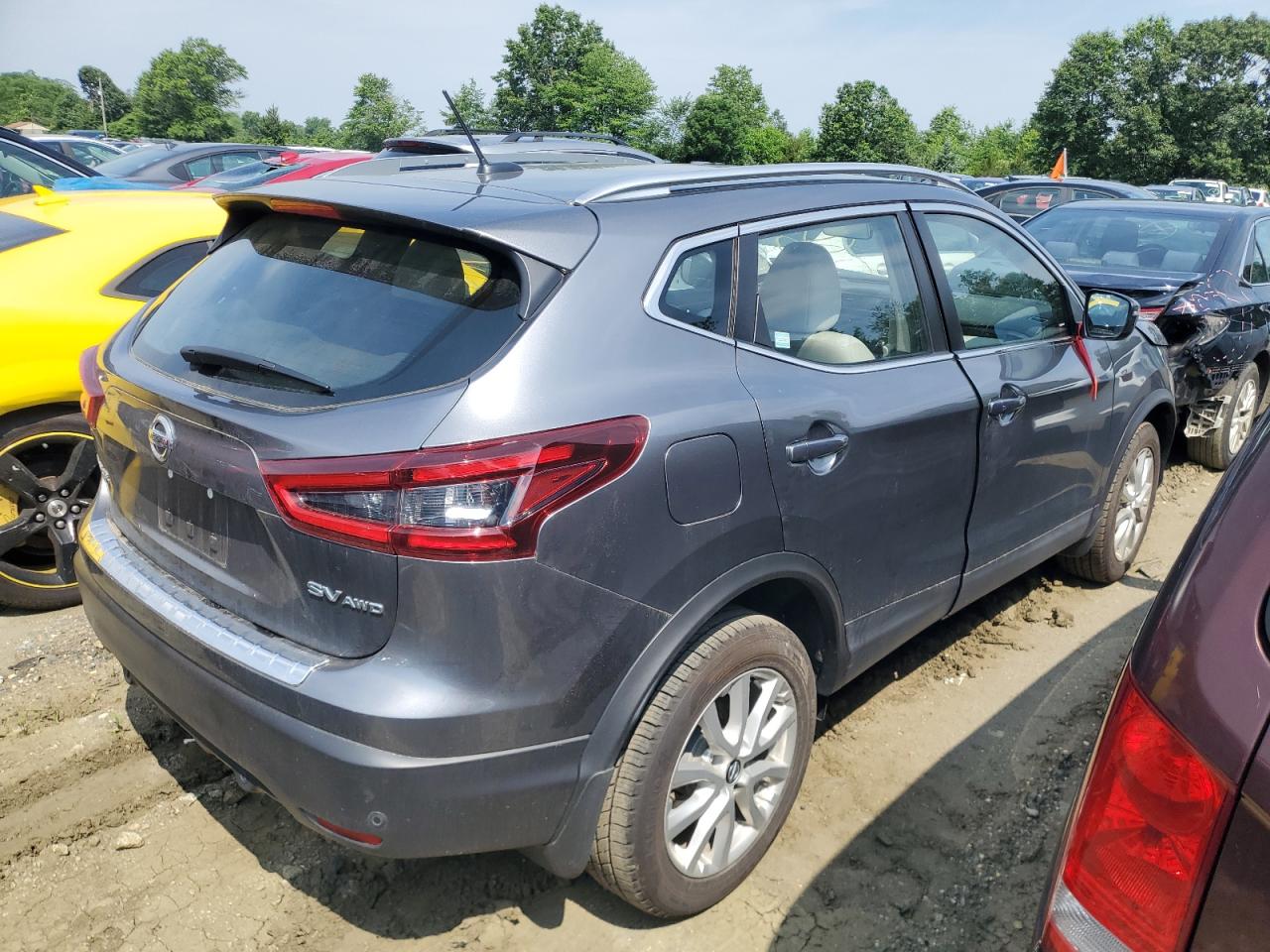 NISSAN ROGUE SPORT S