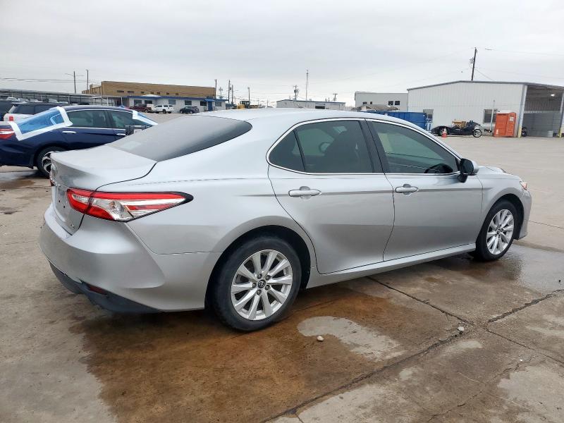 Vin: 4t1b11hkxju084092, lot: 59776255, toyota camry l 20183