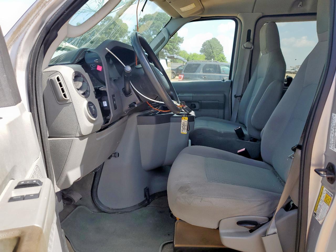 FORD ECONOLINE E350 SUPER DUTY WAGON