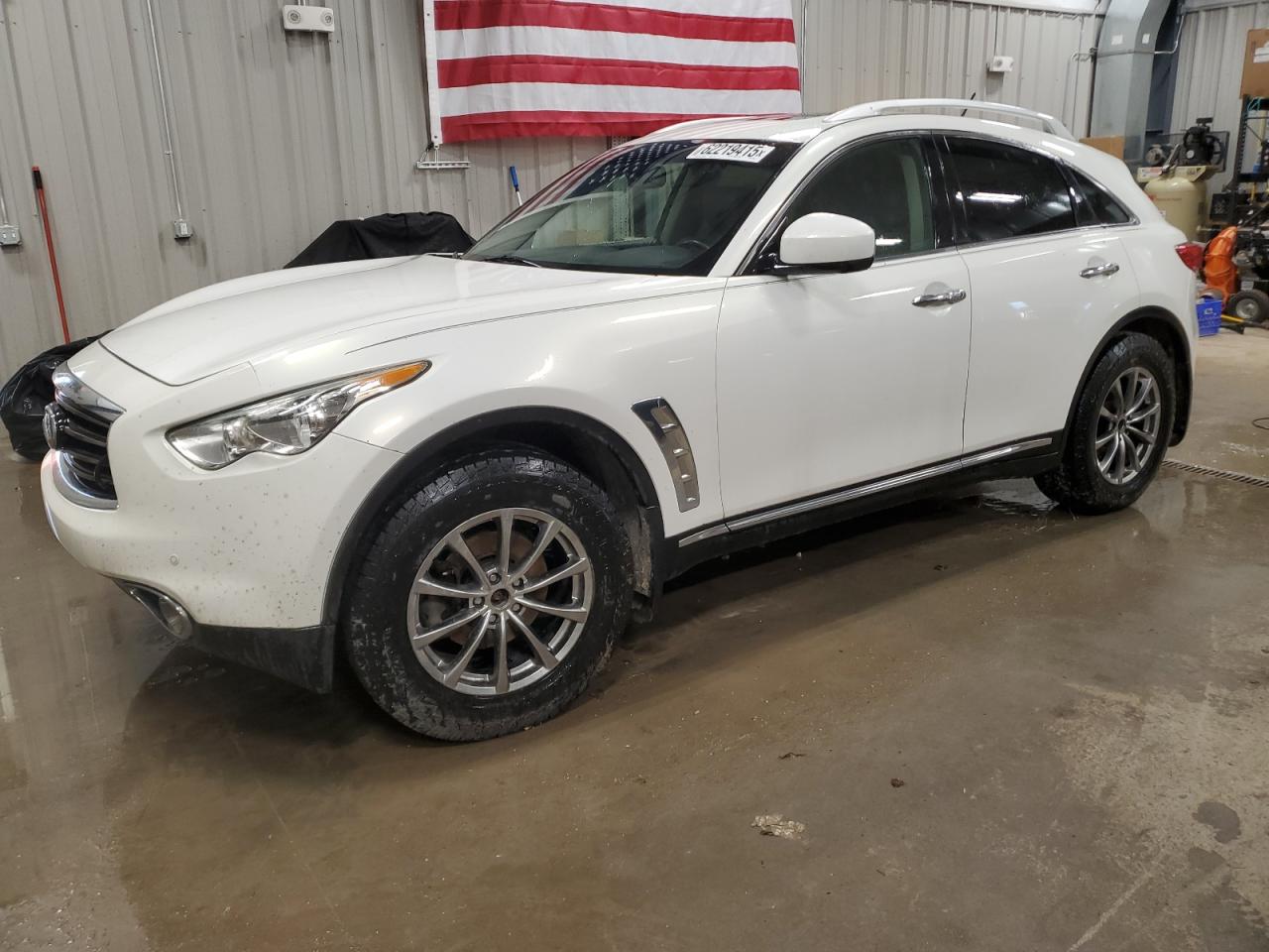 INFINITI FX37