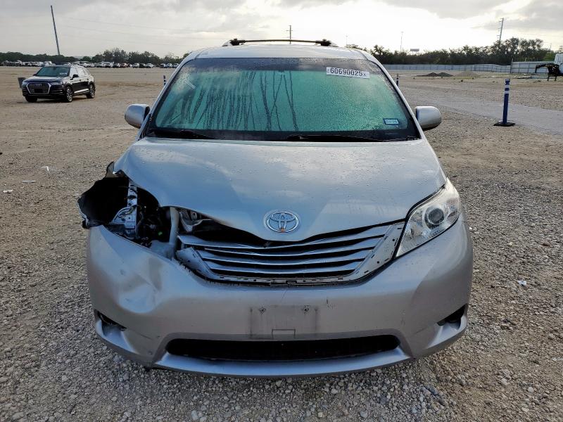 2017 TOYOTA SIENNA LE 5TDKZ3DC5HS861042