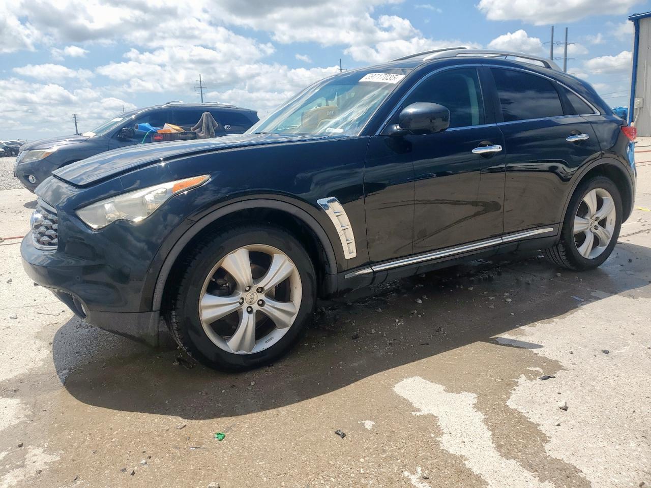 INFINITI FX35