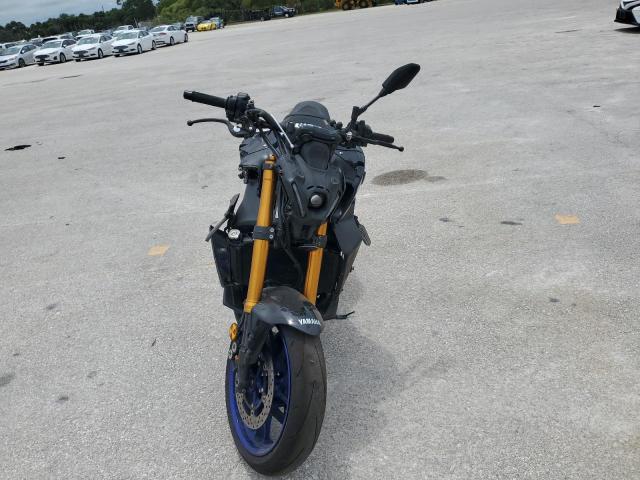 YAMAHA MT09 D 2021 JYARN72E3MA000449 photo #3