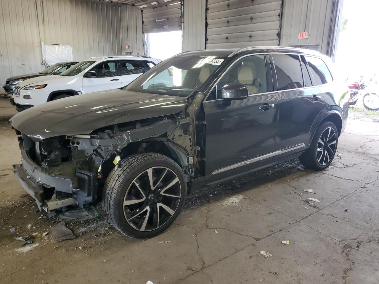 VOLVO XC90 T6