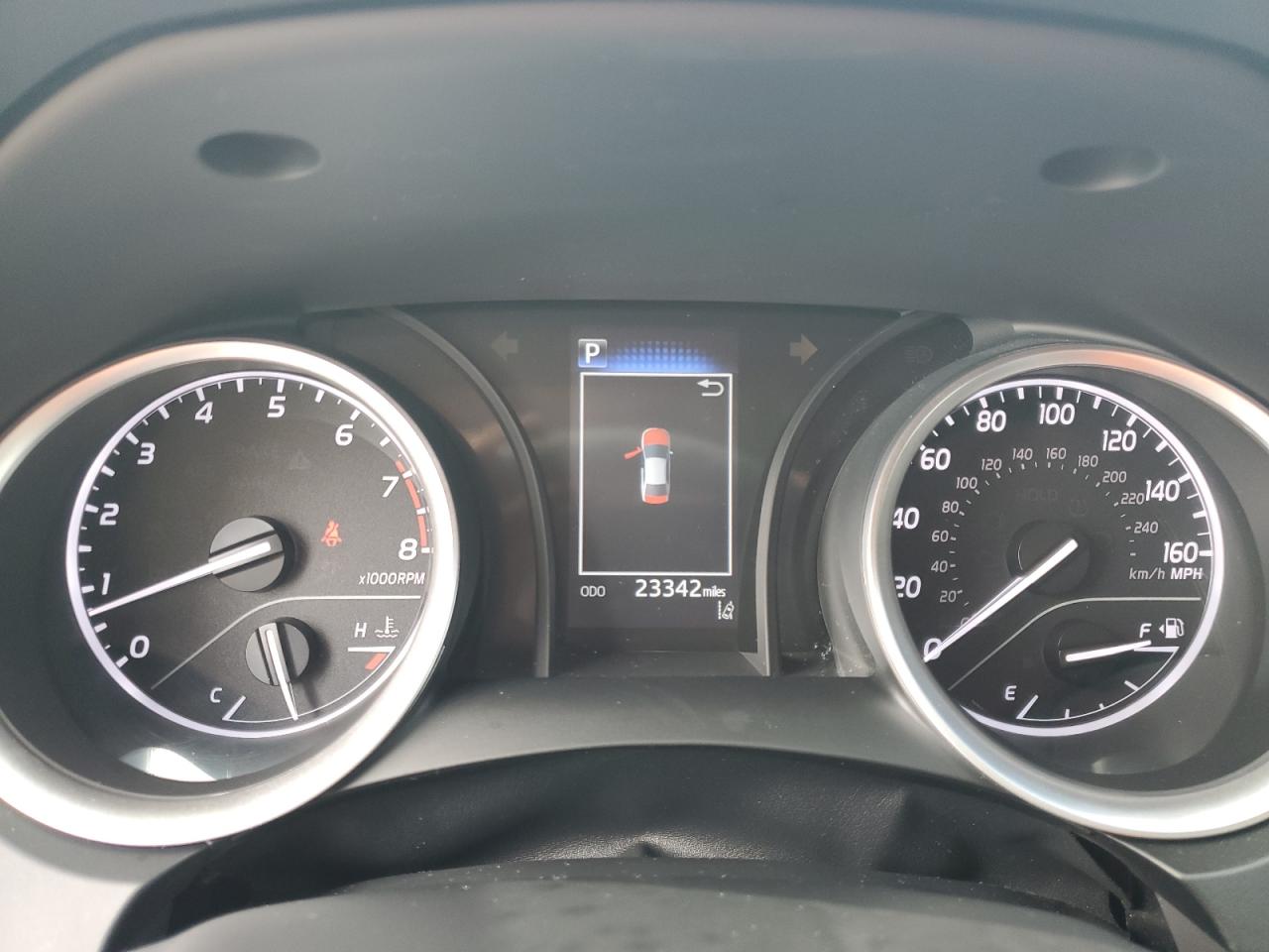Toyota Camry le 2021