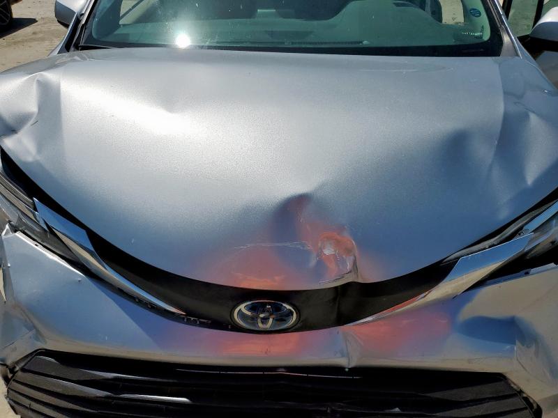 2021 TOYOTA SIENNA LE 5TDKRKEC2MS019245