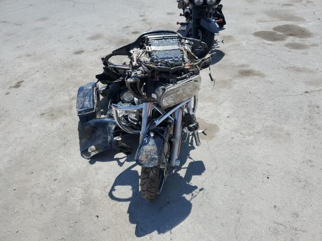 2016 HARLEY-DAVIDSON FLTRXS ROA 1HD1KTM37GB642068