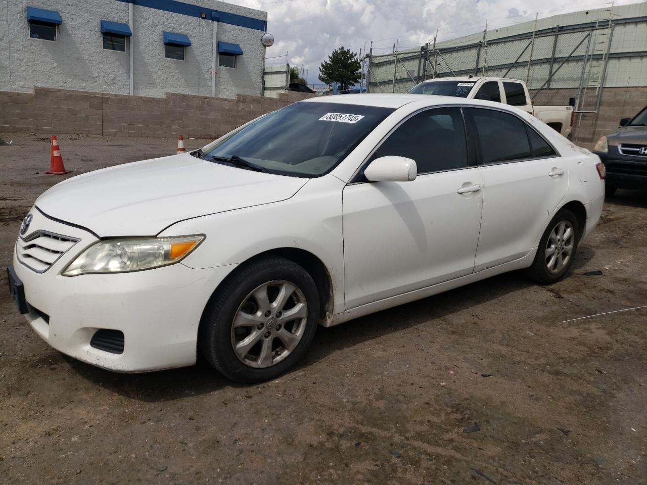 TOYOTA CAMRY BASE