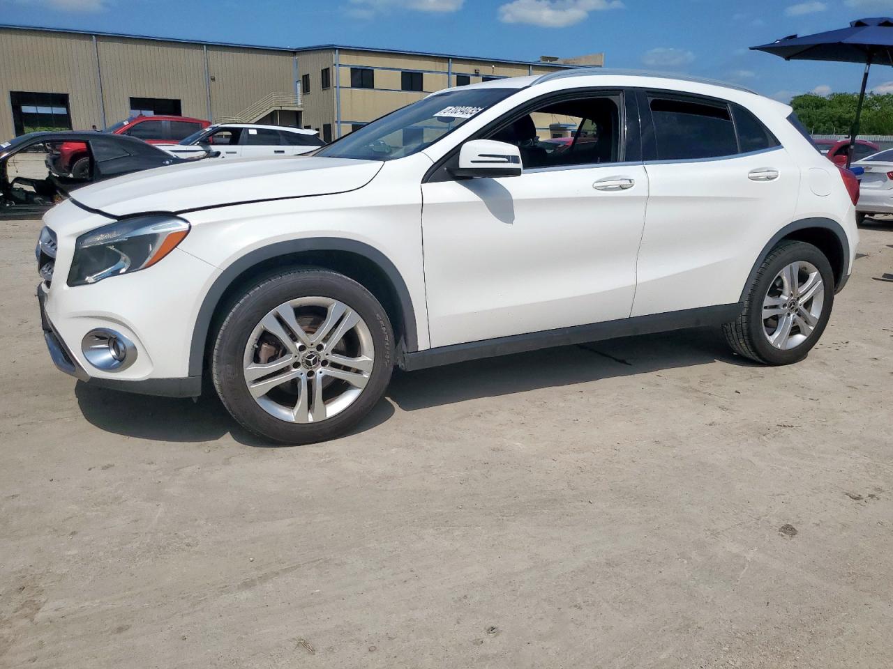 MERCEDES-BENZ GLA-CLASS 250