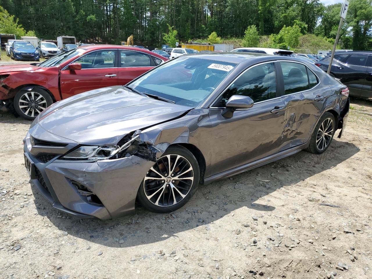TOYOTA CAMRY SE