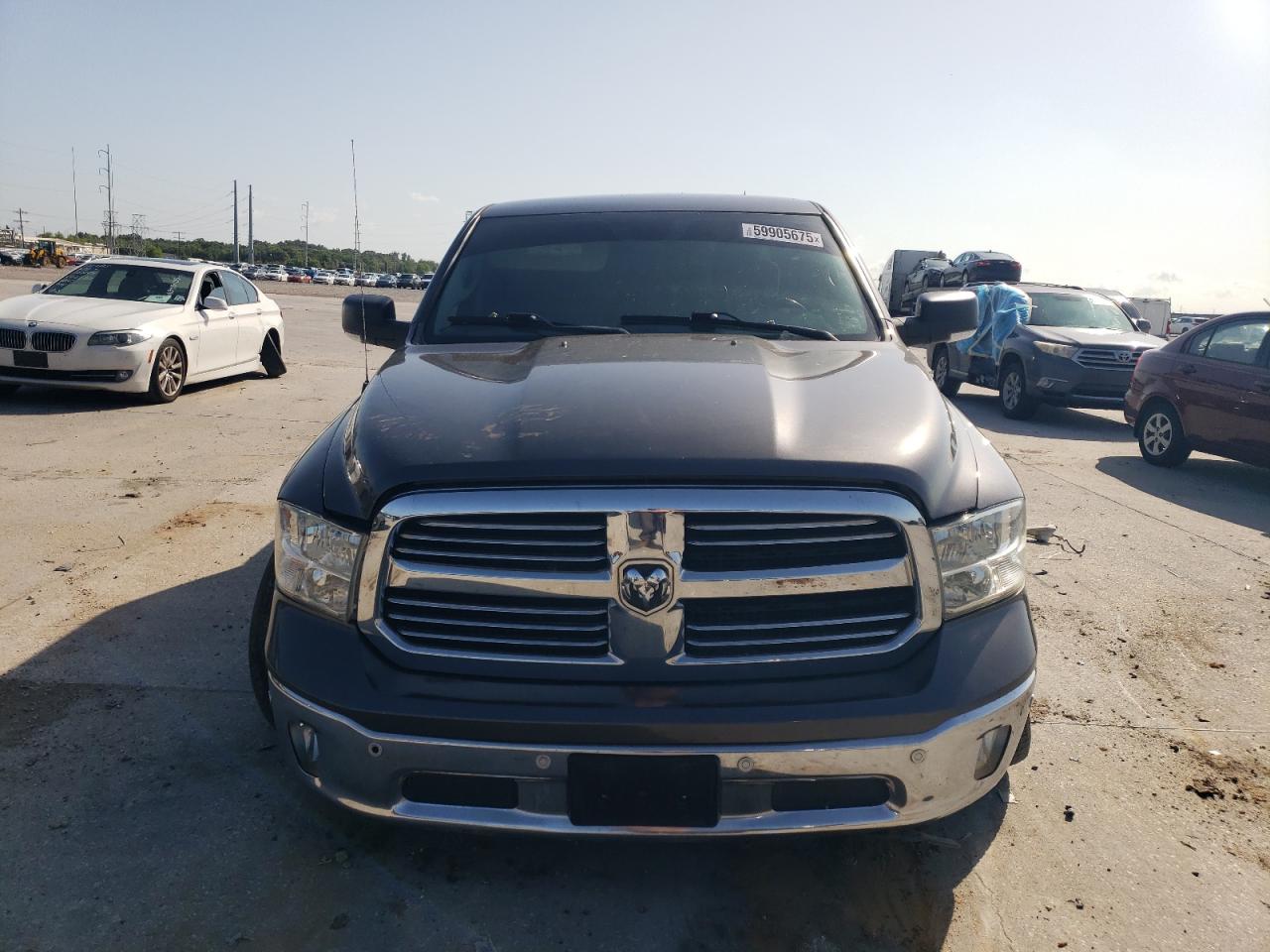 RAM 1500 SLT