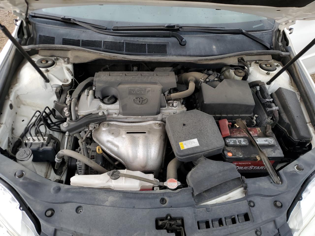 Toyota Camry le 2016
