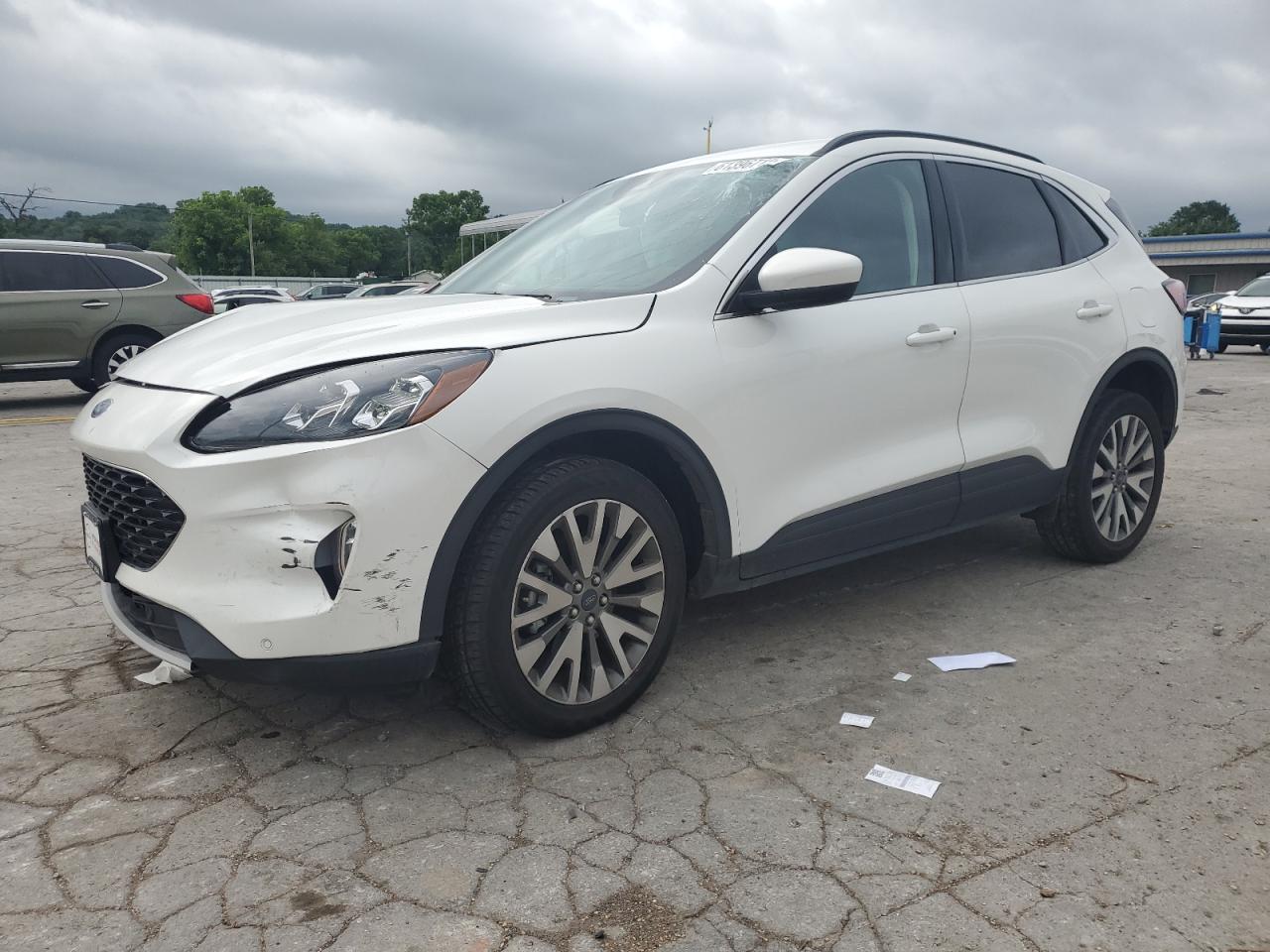 FORD ESCAPE TITANIUM