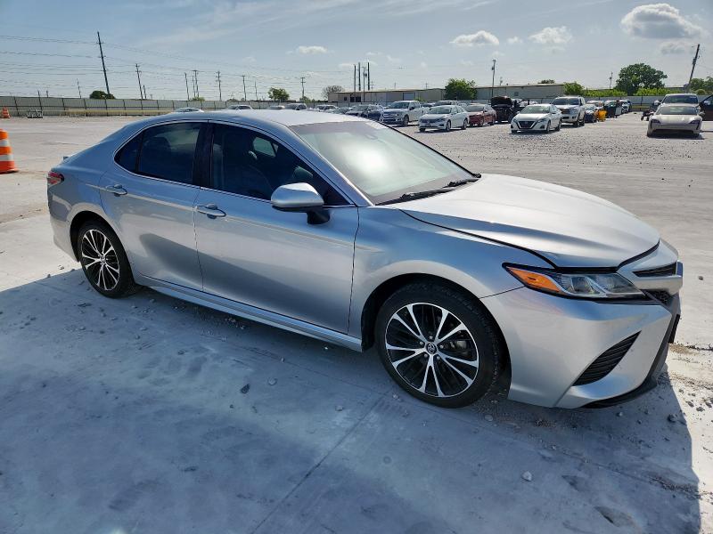 2018 TOYOTA CAMRY L 4T1B11HK5JU578537