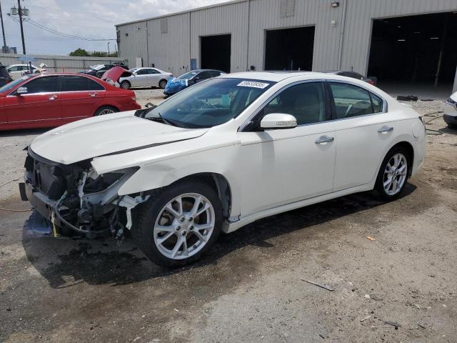 NISSAN MAXIMA S