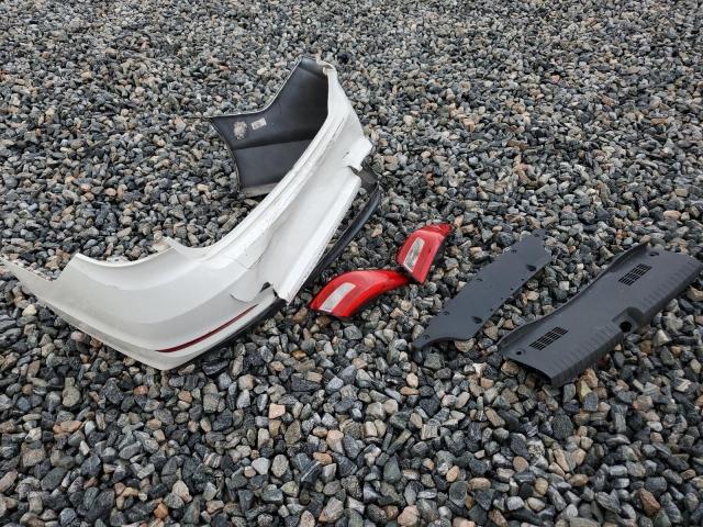 2015 HYUNDAI SONATA SE 5NPE24AF3FH147399