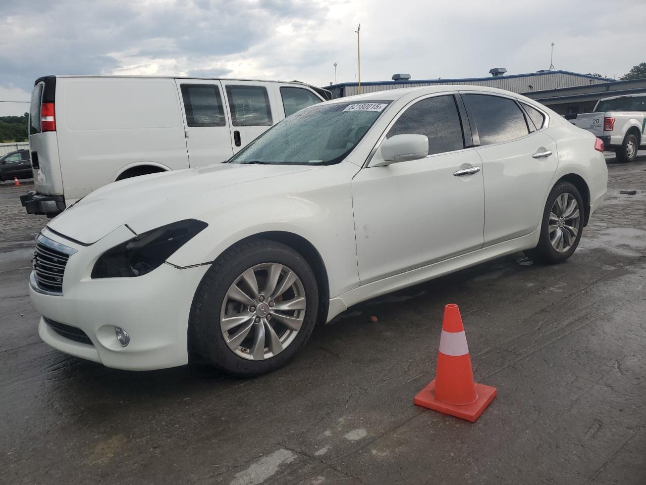 INFINITI M37