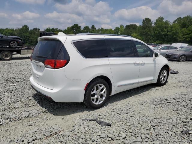 Vin: 2c4rc1eg2hr833620, lot: 57954605, chrysler pacifica touring l plus 20173