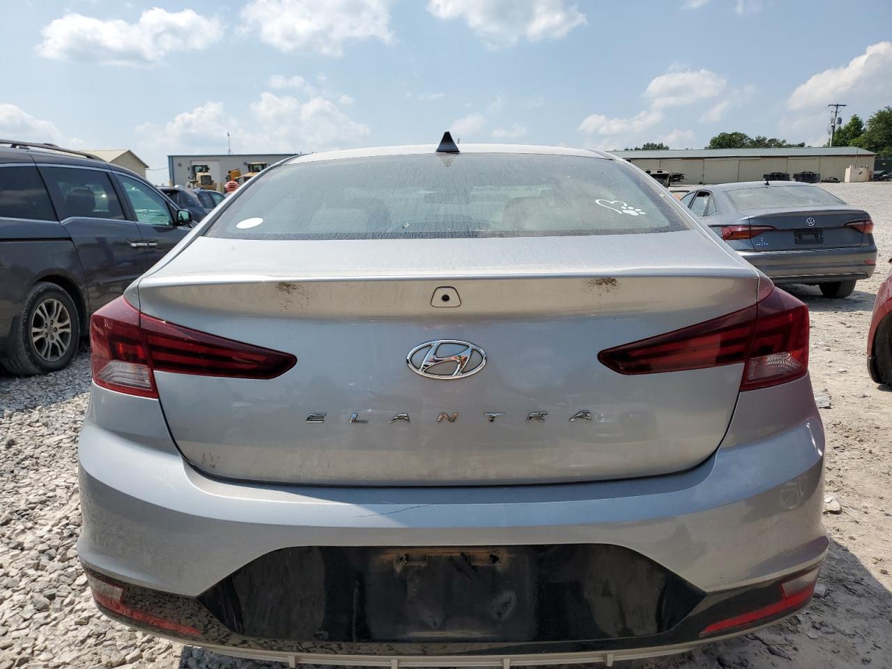 Hyundai Elantra se 2020