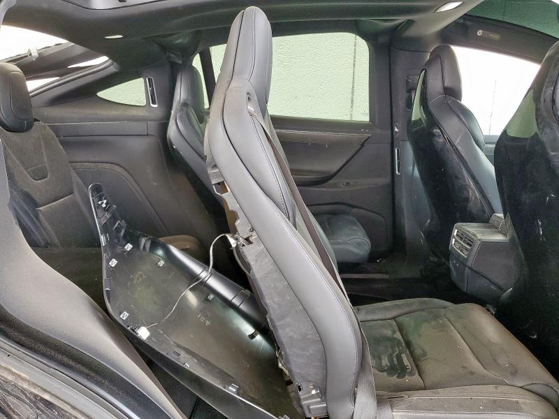 2016 TESLA MODEL X 5YJXCBE20GF011037