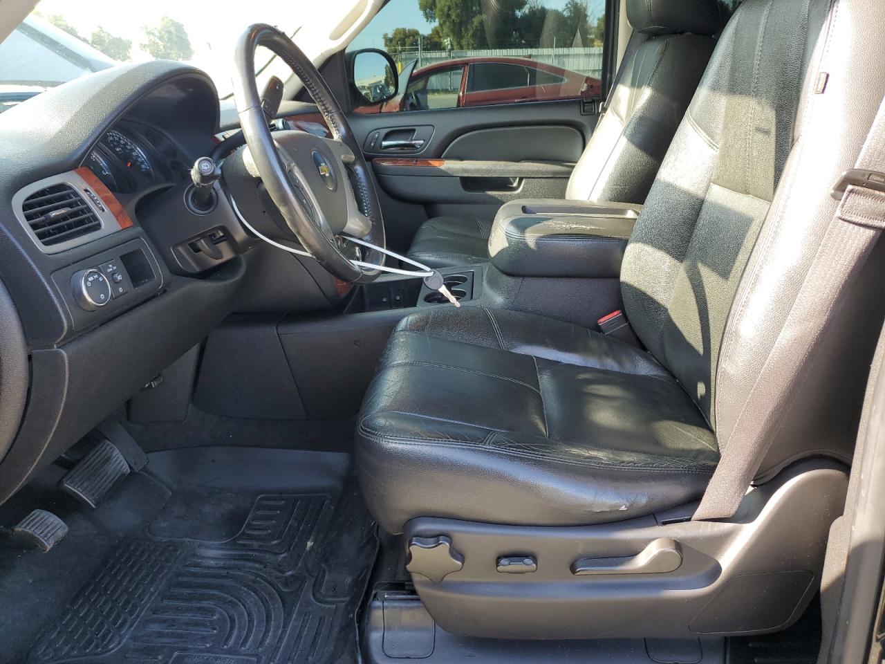 CHEVROLET TAHOE C1500 LT