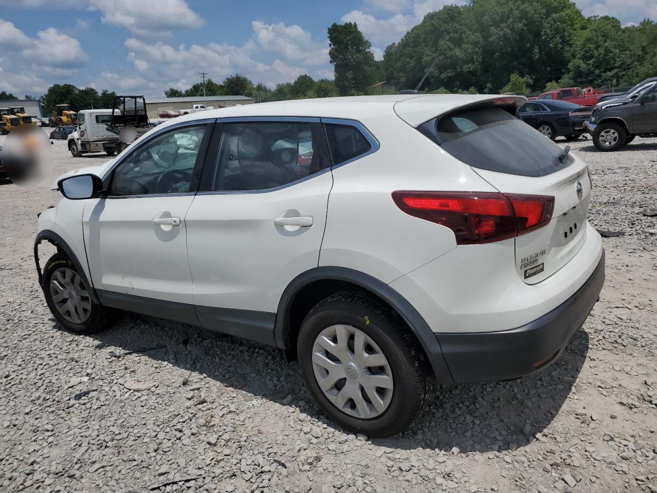 NISSAN ROGUE SPORT S