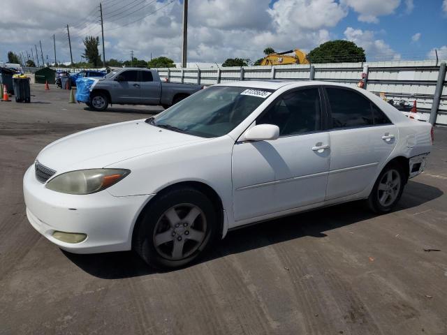 TOYOTA CAMRY LE 2002 white  gas JTDBF30K920036430 photo #1