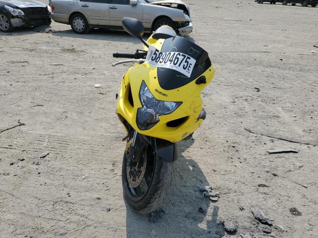 SUZUKI GSX 600 2004 JS1GN7CA942103516 photo #3