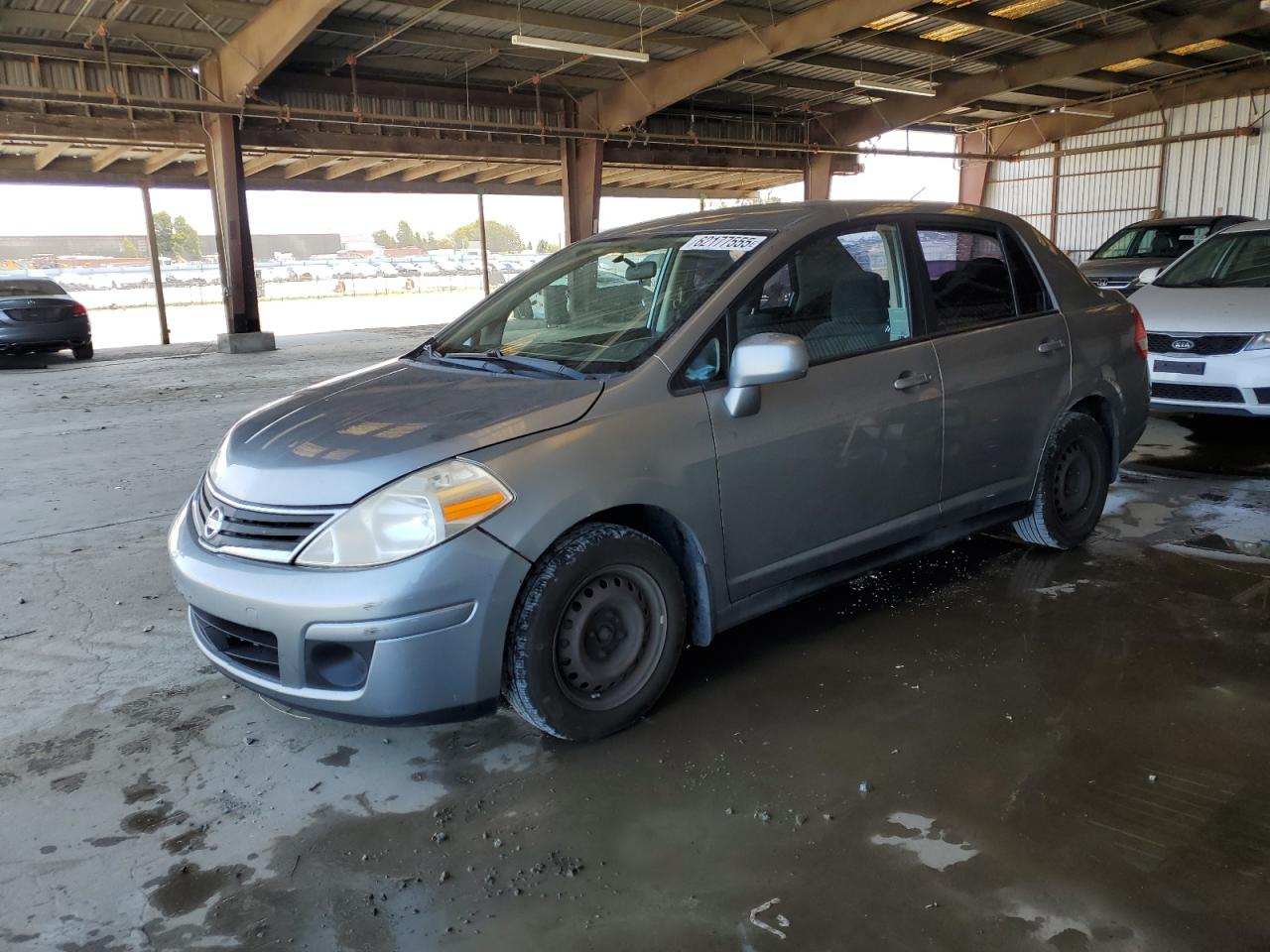NISSAN VERSA S