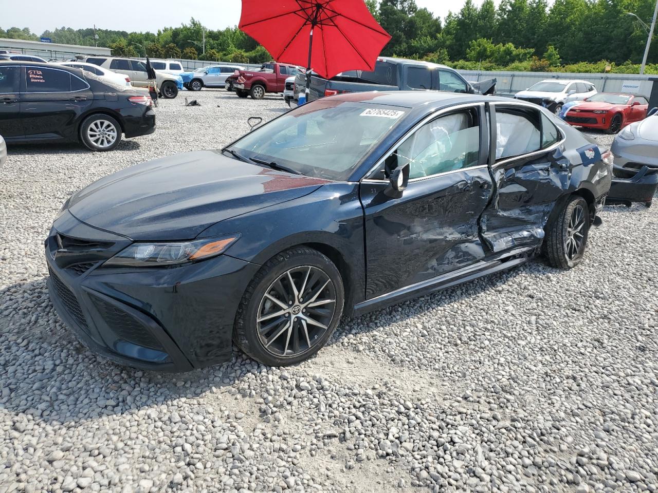 TOYOTA CAMRY SE