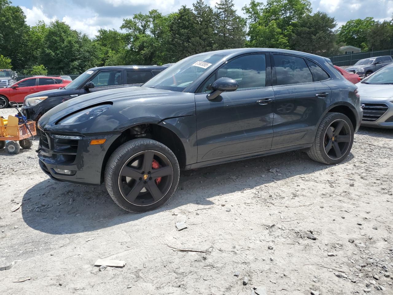 PORSCHE MACAN GTS
