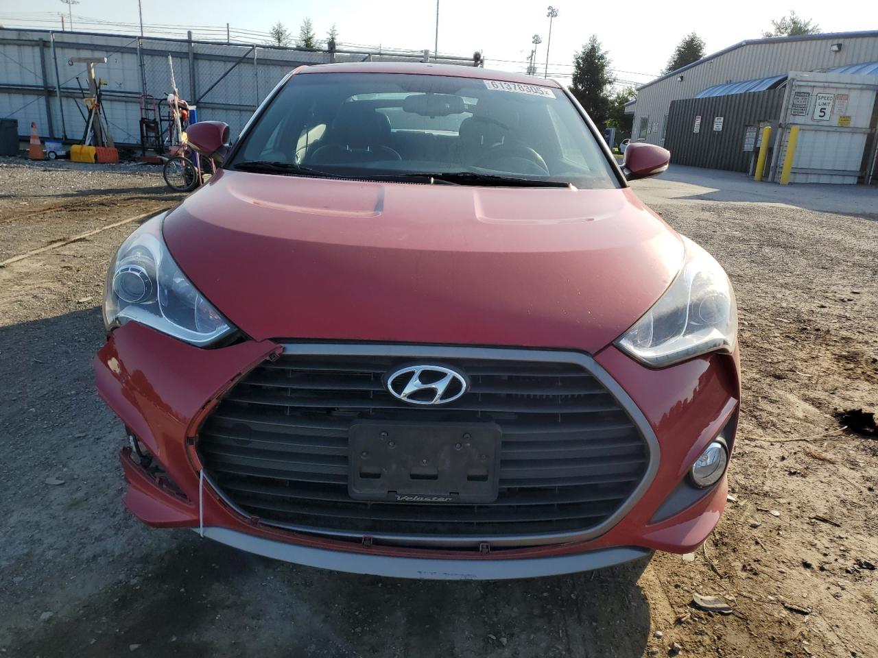 Lot #3317764088 2015 HYUNDAI VELOSTER