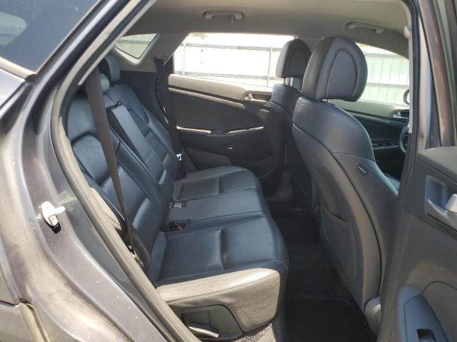 2018 HYUNDAI TUCSON SEL KM8J33A44JU720731
