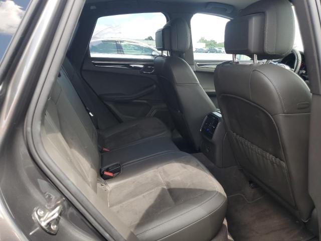 2018 PORSCHE MACAN WP1AA2A50JLB03425