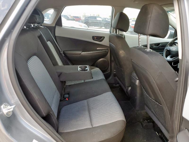 2018 HYUNDAI KONA SE - KM8K12AA0JU183804