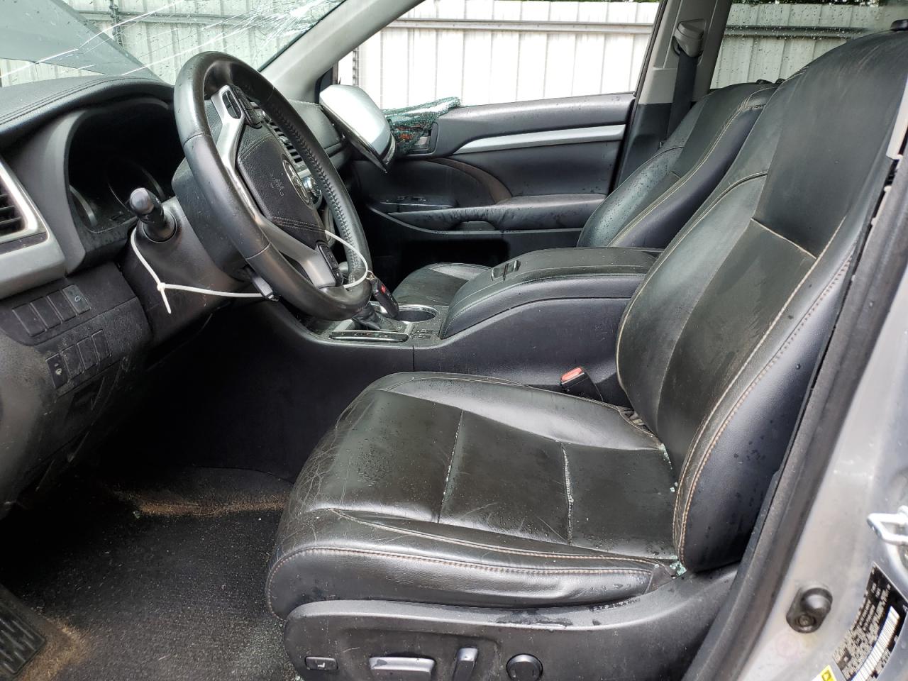 TOYOTA HIGHLANDER XLE