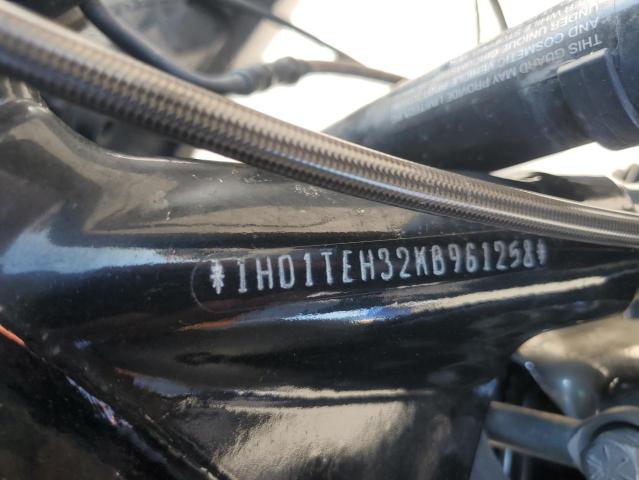 2019 HARLEY-DAVIDSON FLHTKSE 1HD1TEH32KB961258