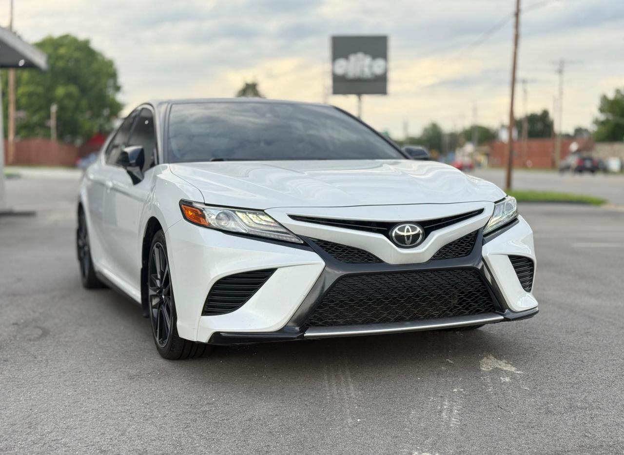 TOYOTA CAMRY XSE