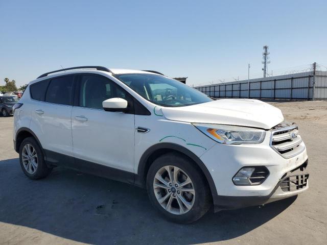 2017 FORD ESCAPE SE - 1FMCU0G94HUF08820