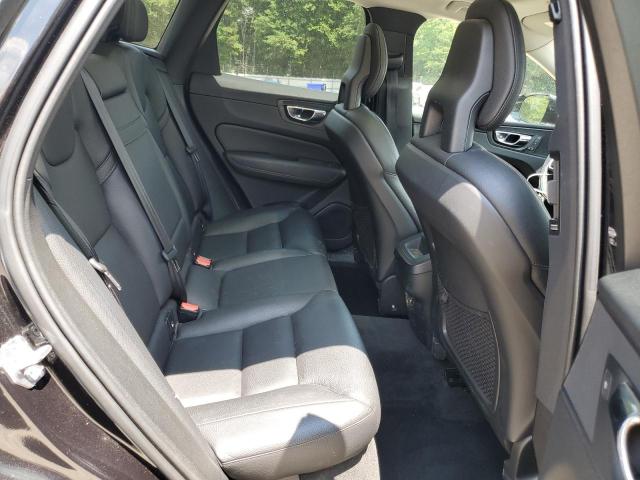 2018 VOLVO XC60 T6 MO YV4A22RK0J1093108