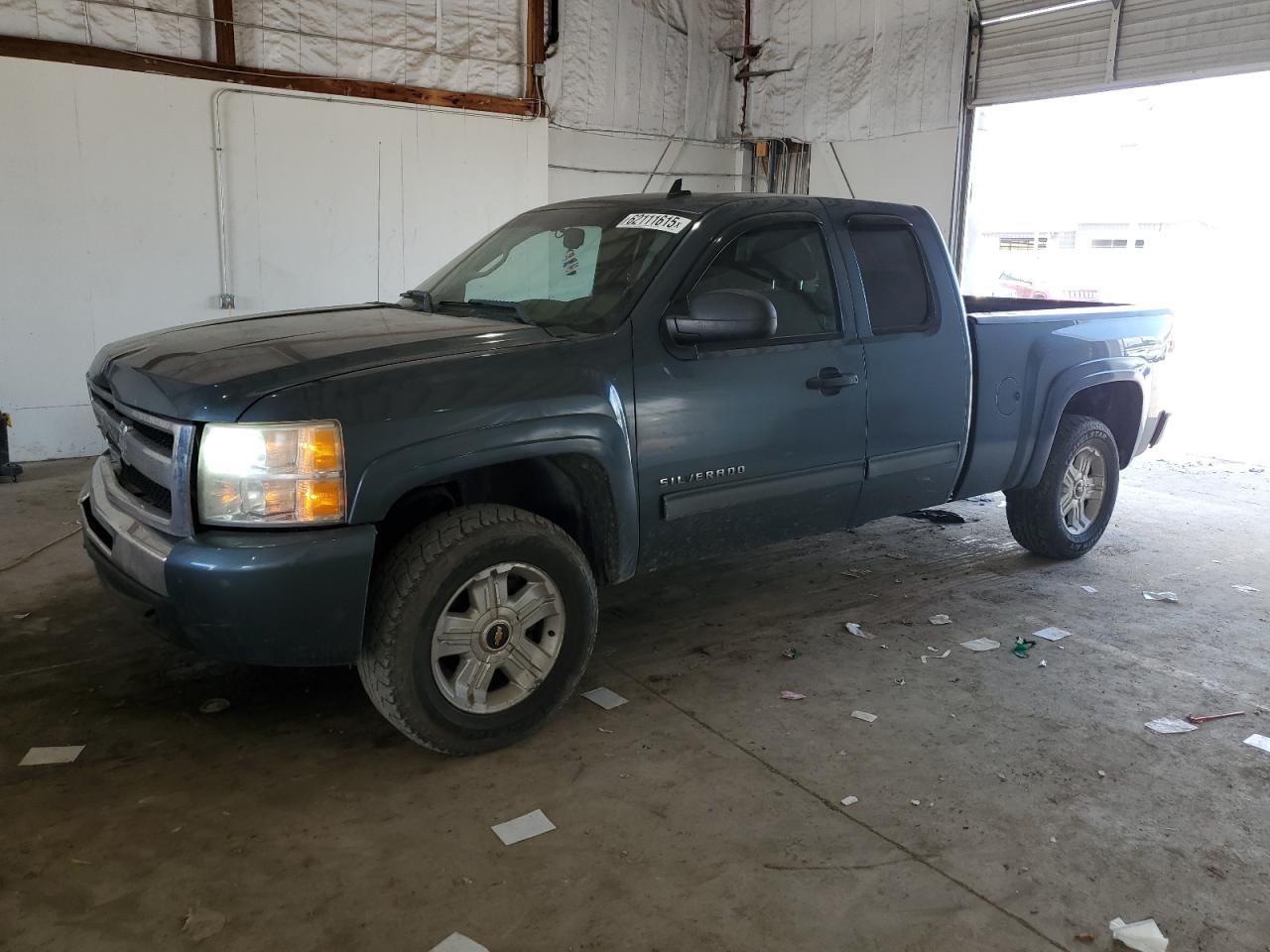 CHEVROLET SILVERADO K1500 LT