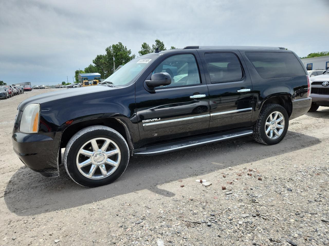 GMC YUKON DENALI
