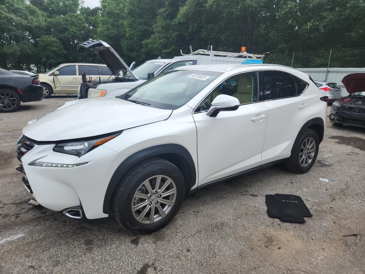 LEXUS NX 200T BASE