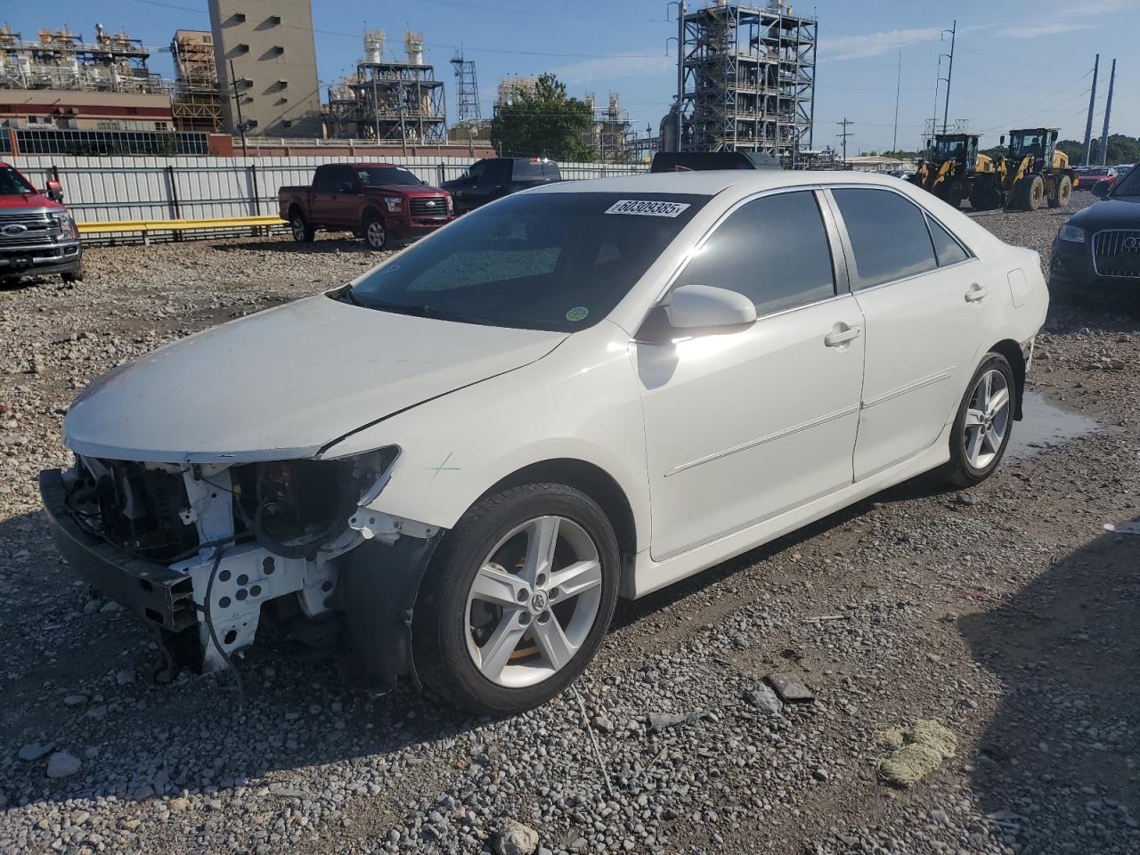 TOYOTA CAMRY BASE