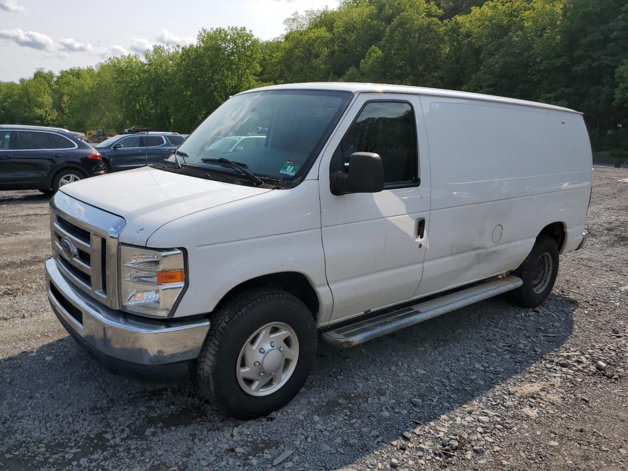 FORD ECONOLINE E250 VAN