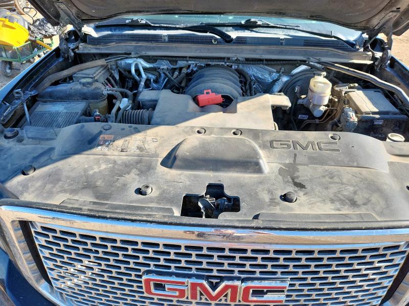2015 GMC YUKON SLT - 1GKS1BKC3FR233601