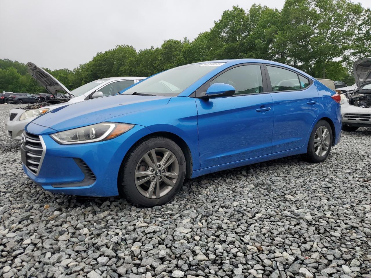 HYUNDAI ELANTRA SE