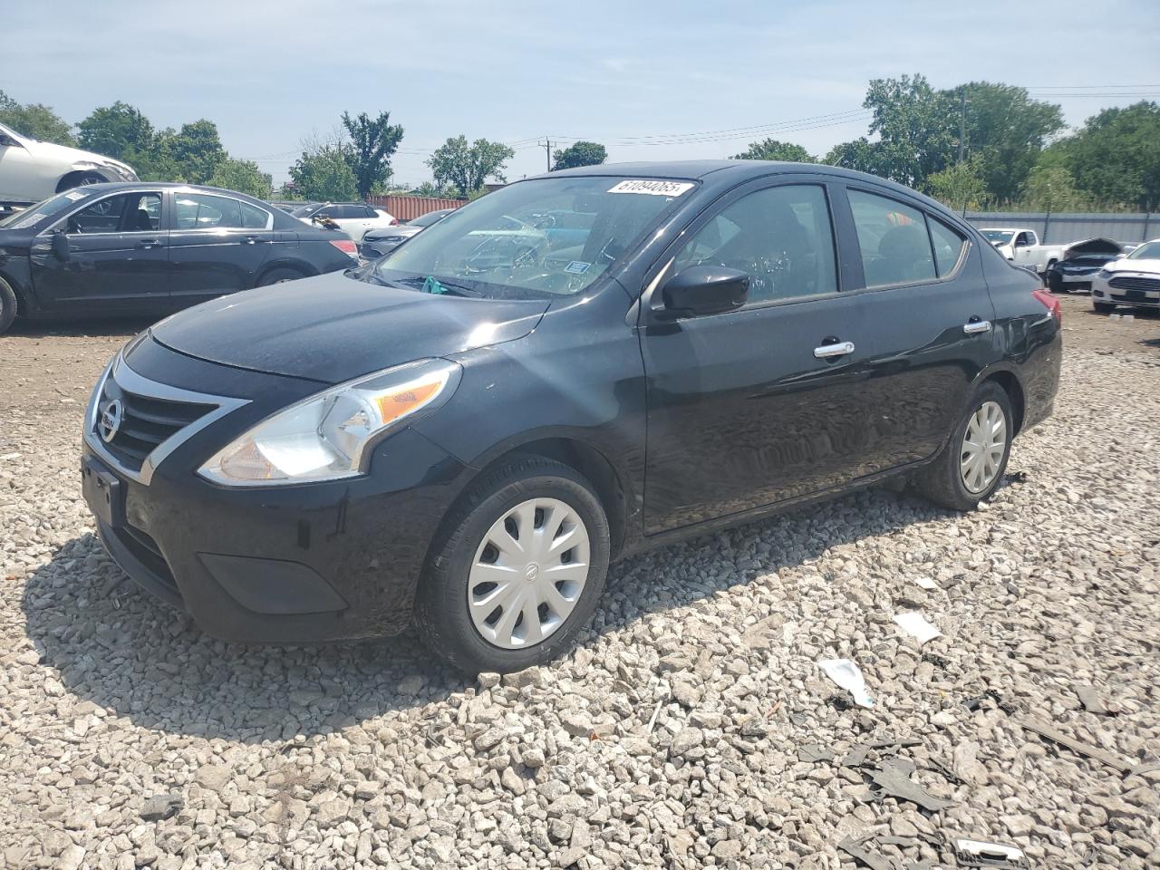 NISSAN VERSA S