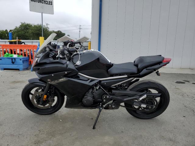 2014 YAMAHA FZ6 R JYARJ18E1EA013427
