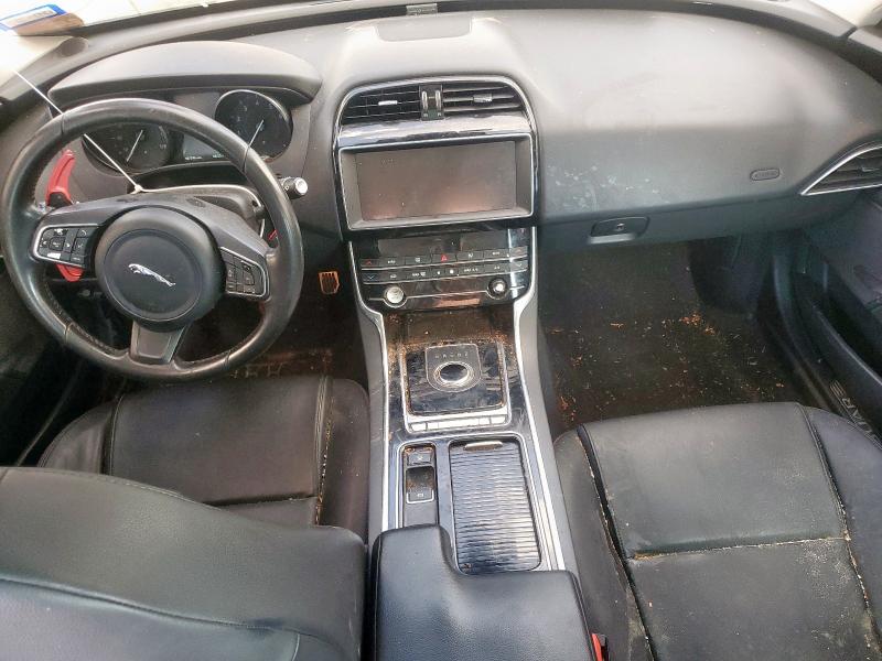 2019 JAGUAR XE SAJAR4FX8KCP52473